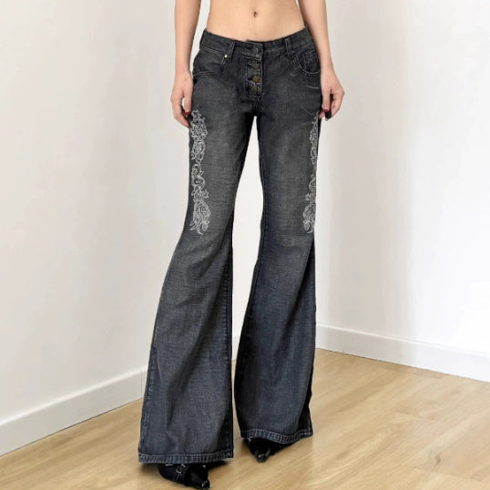 Dark Washed Denim – Old-School Cool, Modern Fit